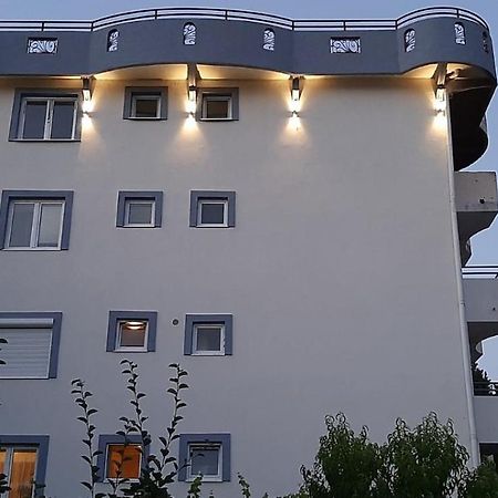 באר Rooms & Apartments Anka מראה חיצוני תמונה